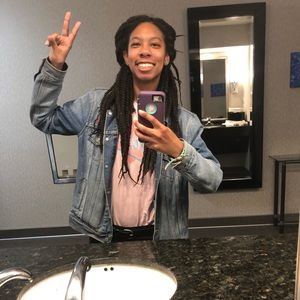 Meet your Posher, Leia